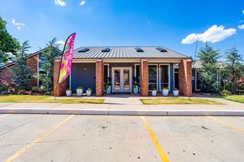 Front of office building of Bennett Ridge in Oklahoma